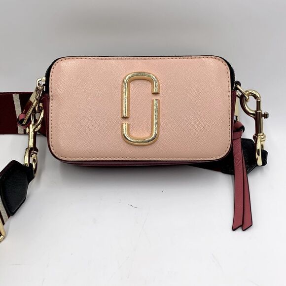 Marc Jacobs Handbags - Auth Marc Jacobs Pink Beige Snapshot Crossbody Camera Bag Preloved Very Good